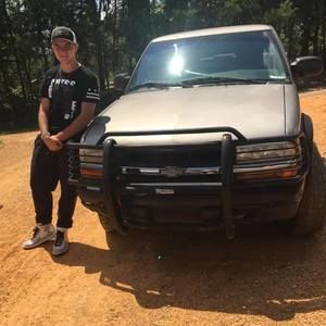 Meet your Posher, Emanuel